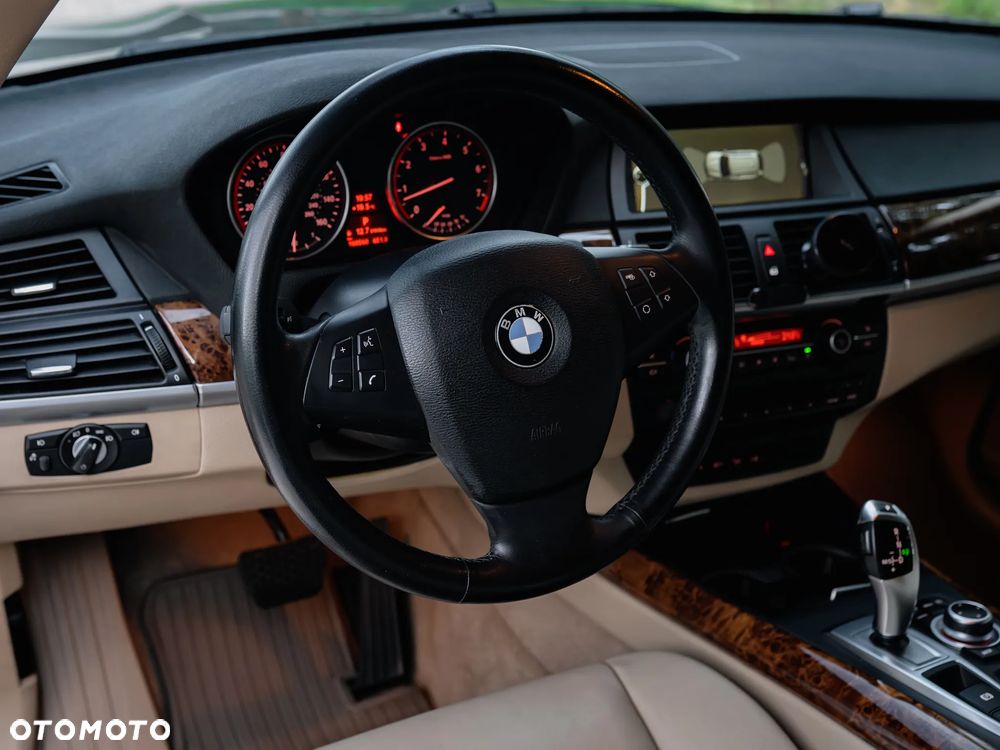 BMW X5 xDrive35i - 19