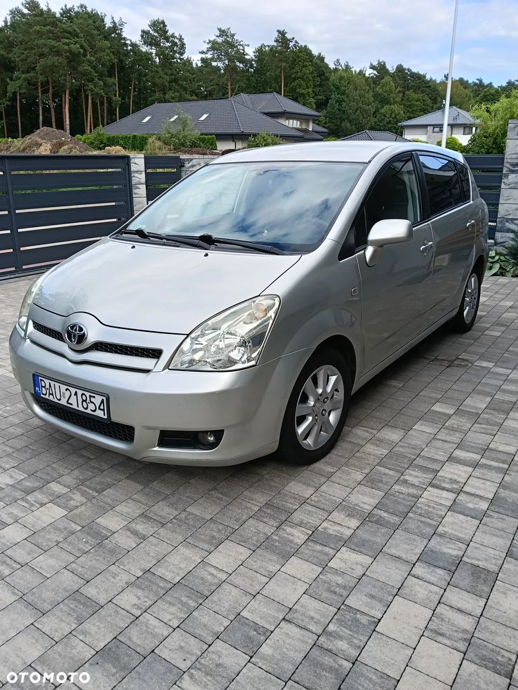 Toyota Corolla Verso - 2