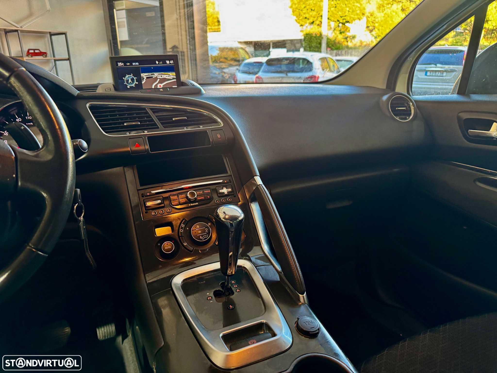 Peugeot 3008 1.6 e-HDi Active 2-Tronic - 9