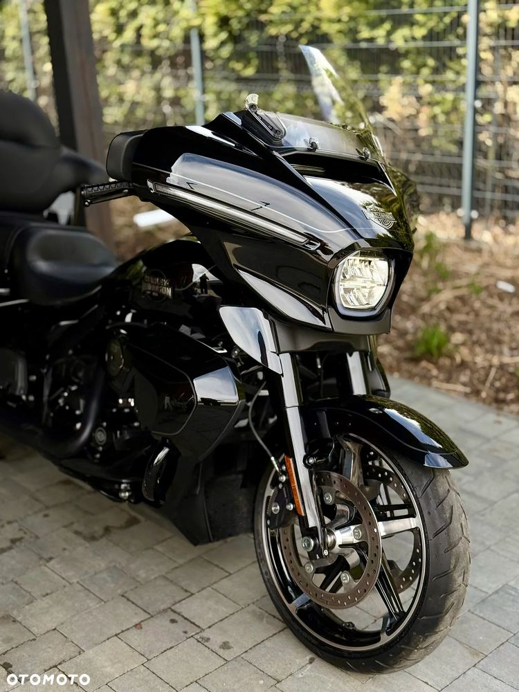 Harley-Davidson Touring Street Glide - 2
