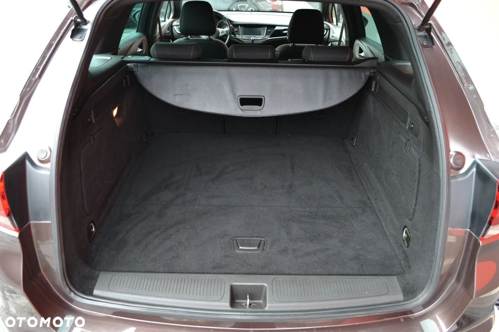 Opel Astra 1.4 T Elite S&S - 21