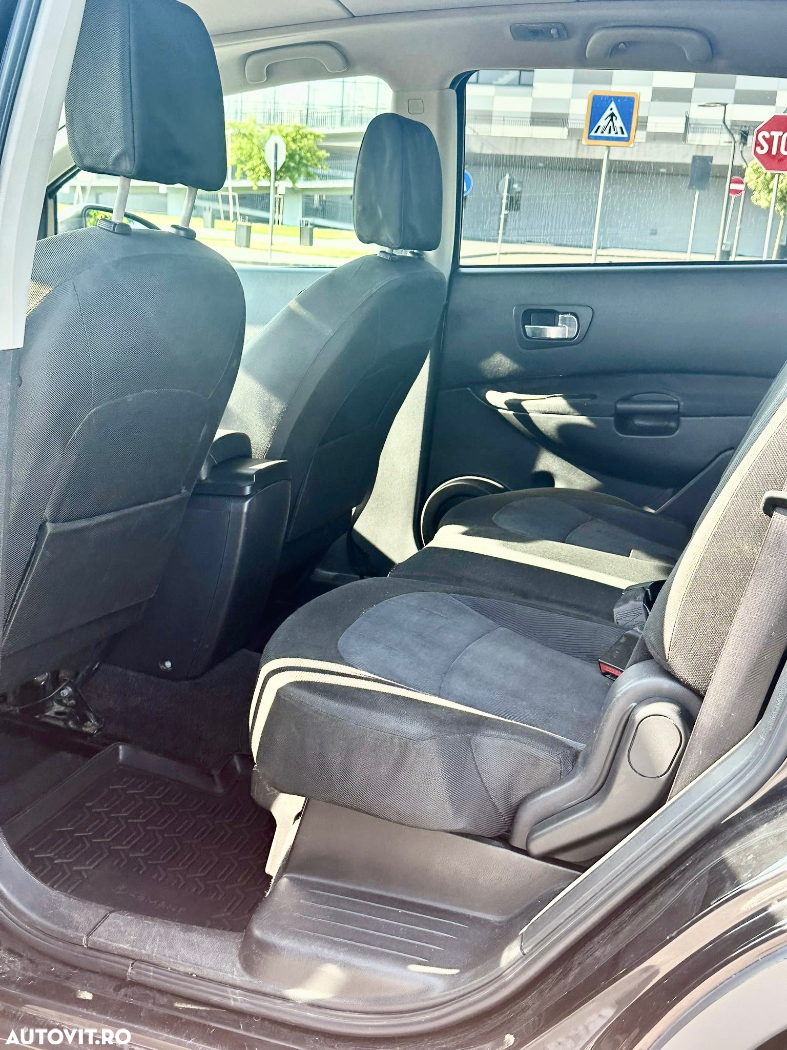 Nissan Qashqai+2 - 7