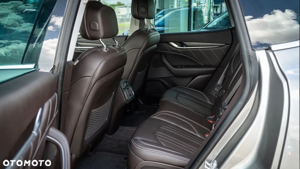 Maserati Levante Granlusso - 17