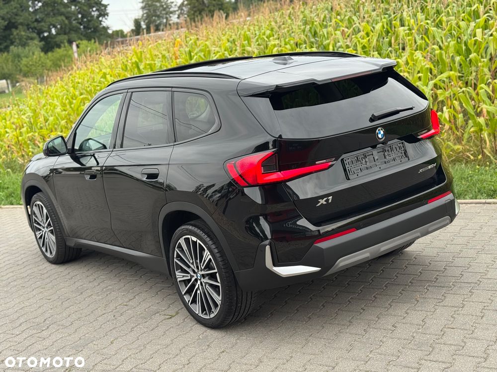 BMW X1 xDrive20d xLine - 15