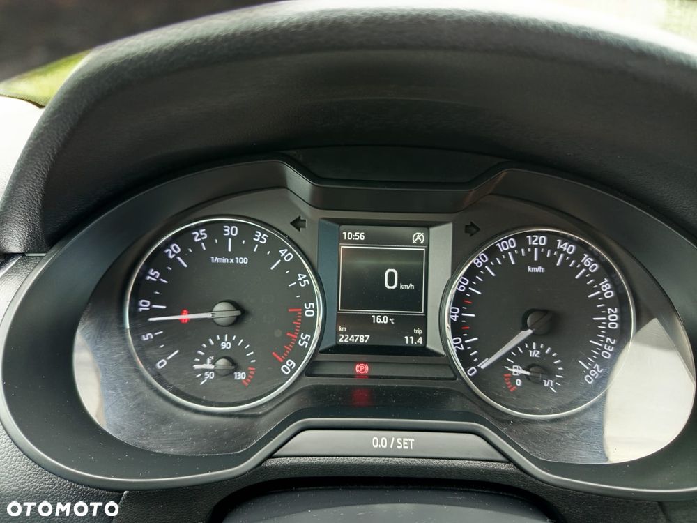 Skoda Octavia 1.6 TDI (Green tec) Style - 9