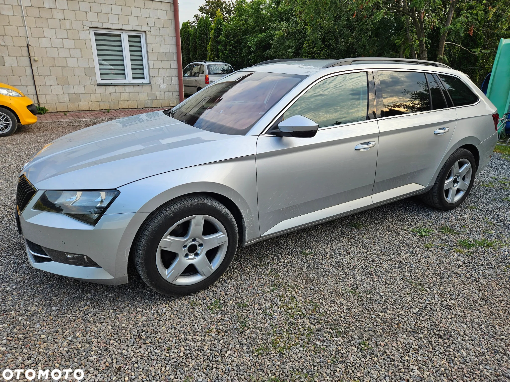 Skoda Superb 2.0 TDI 4x4 Ambition - 14