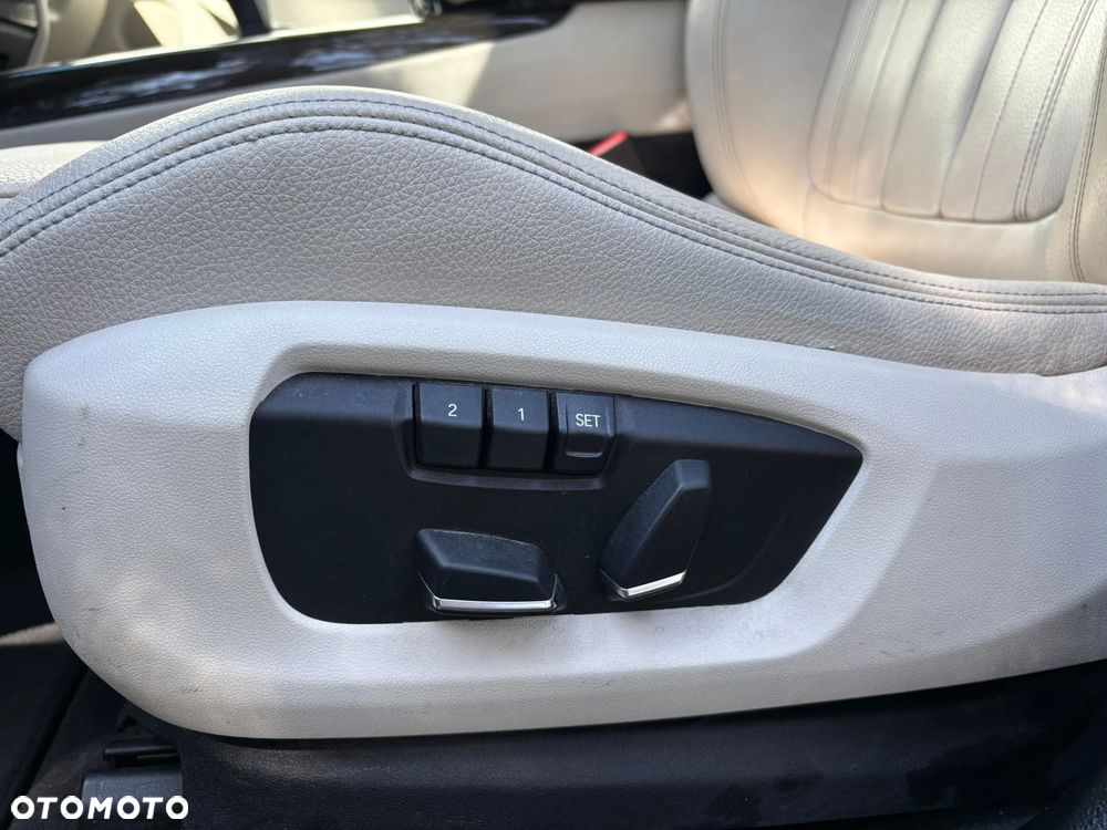 BMW X5 xDrive25d - 14