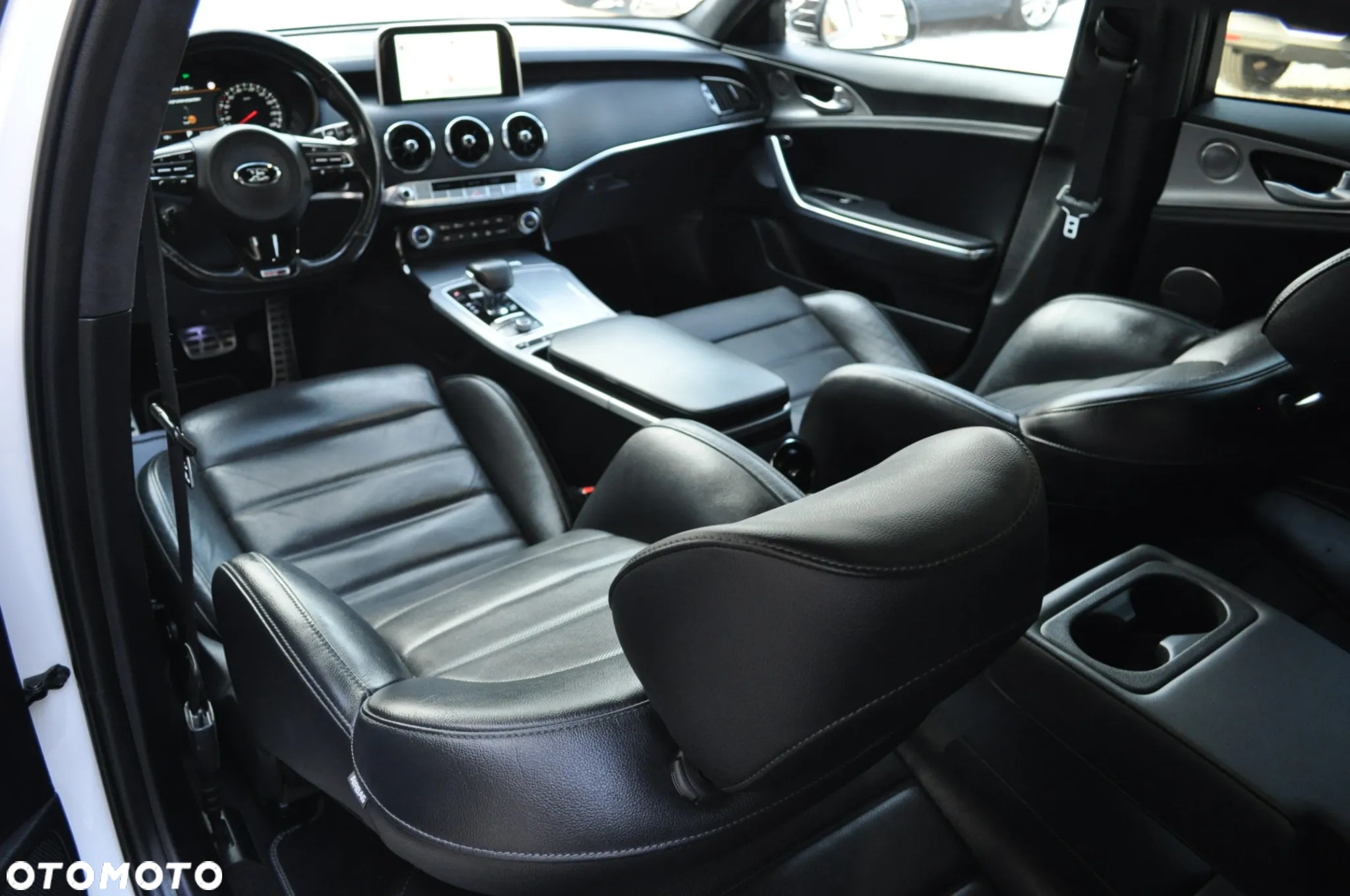 Kia Stinger 2.0 T-GDI GT Line - 30
