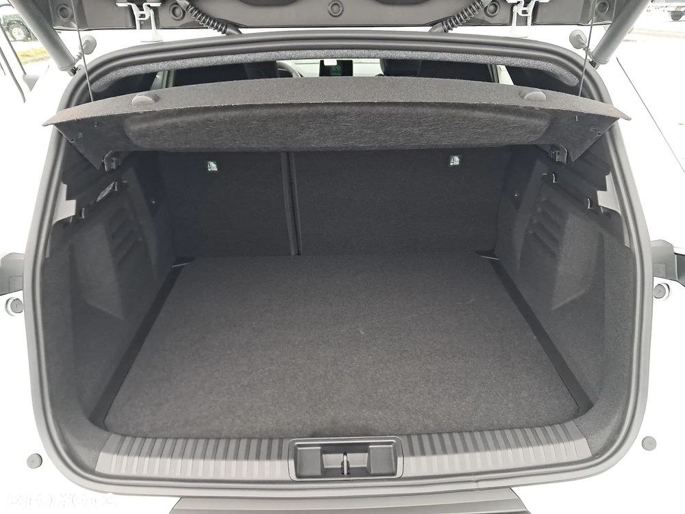 Mitsubishi Grandis - 17