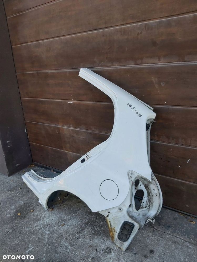 Toyota Yaris II błotnik lewy tył ćwiartka lewa tylna 5D - 2