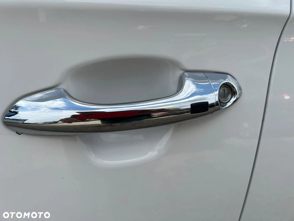 Kia Carens 1.7 CRDi XL 7os - 35