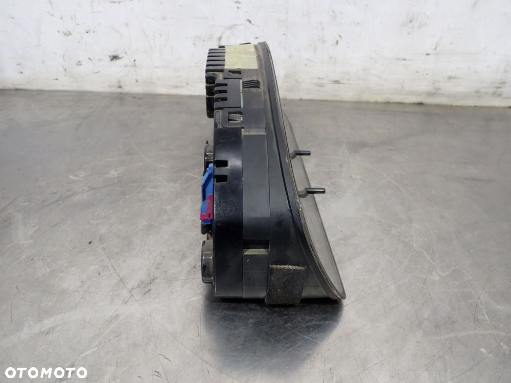 LICZNIK VOLKSWAGEN T5 88311346 - 6