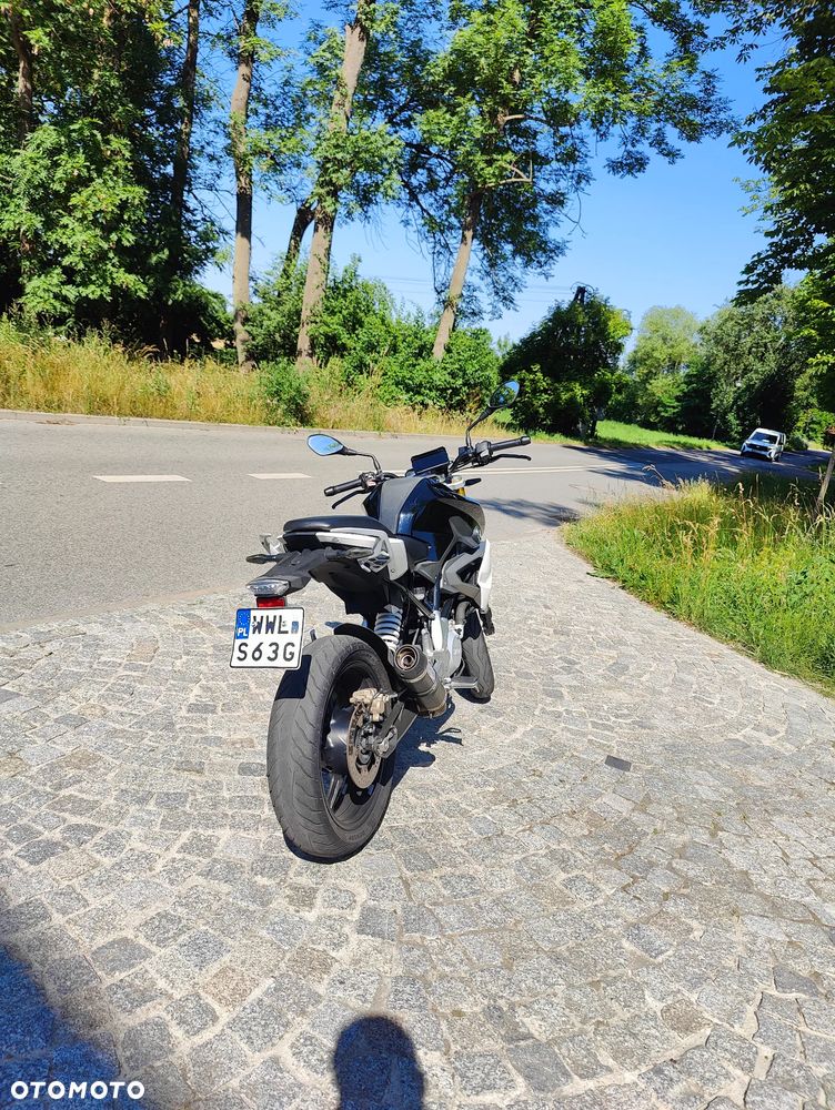 BMW G - 4