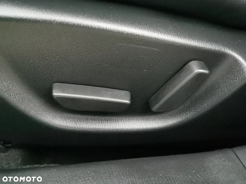 Mazda 3 SKYACTIV-G 120 NAKAMA - 14