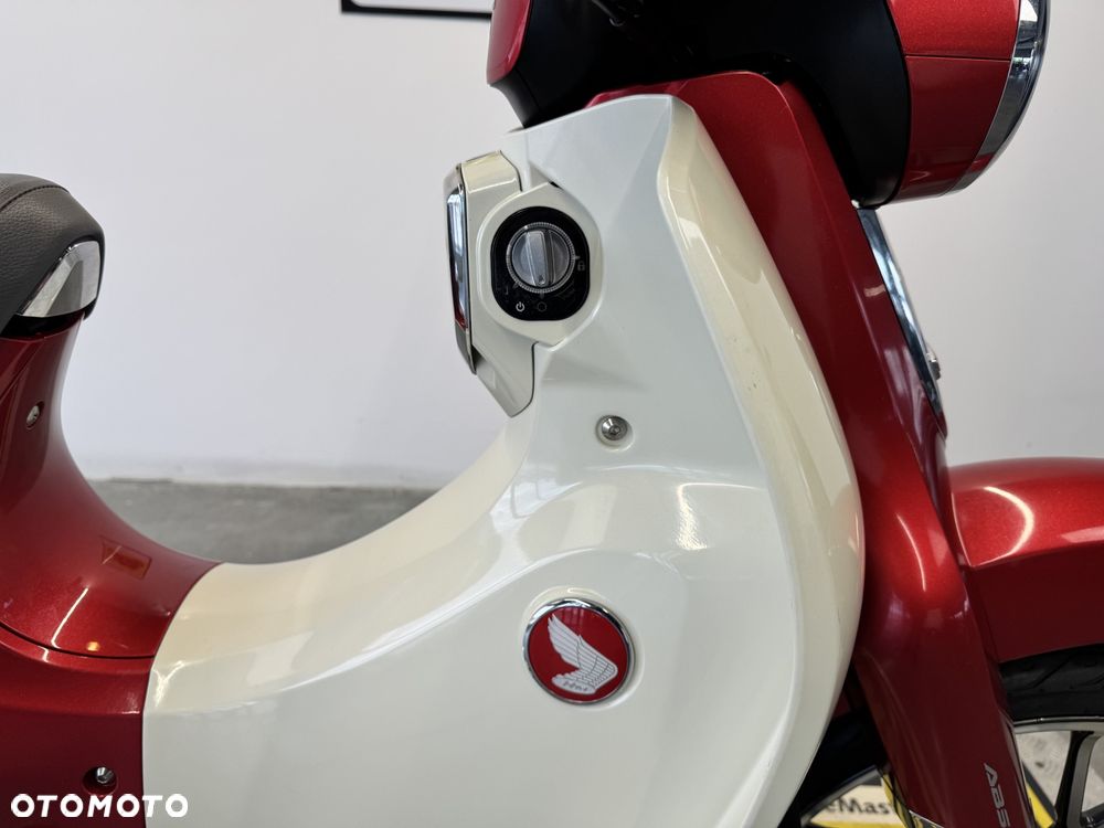 Honda Super Cub - 10