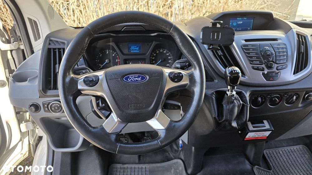 Ford Transit - 13