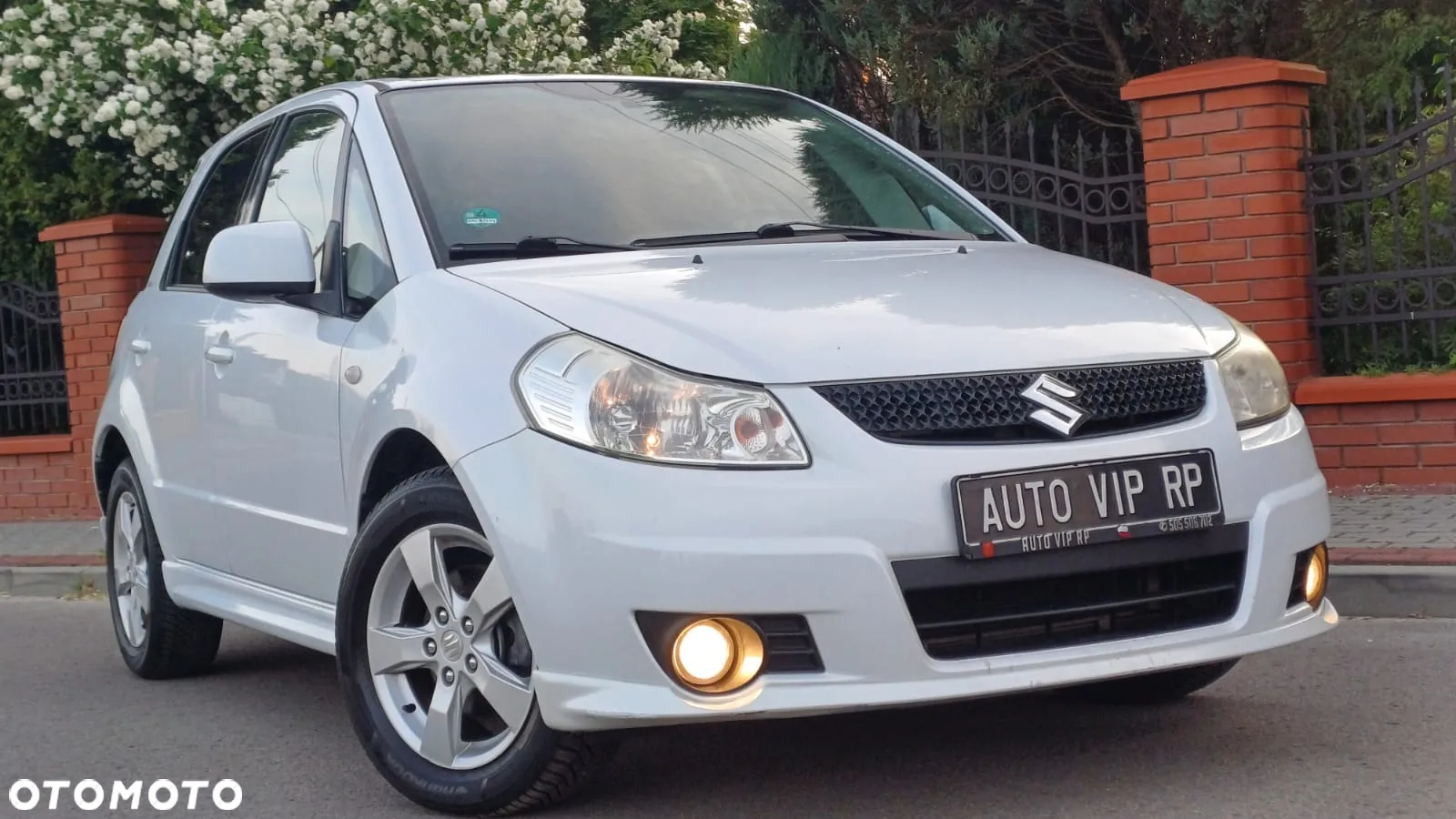 Suzuki SX4 1.6 Comfort Plus - 11