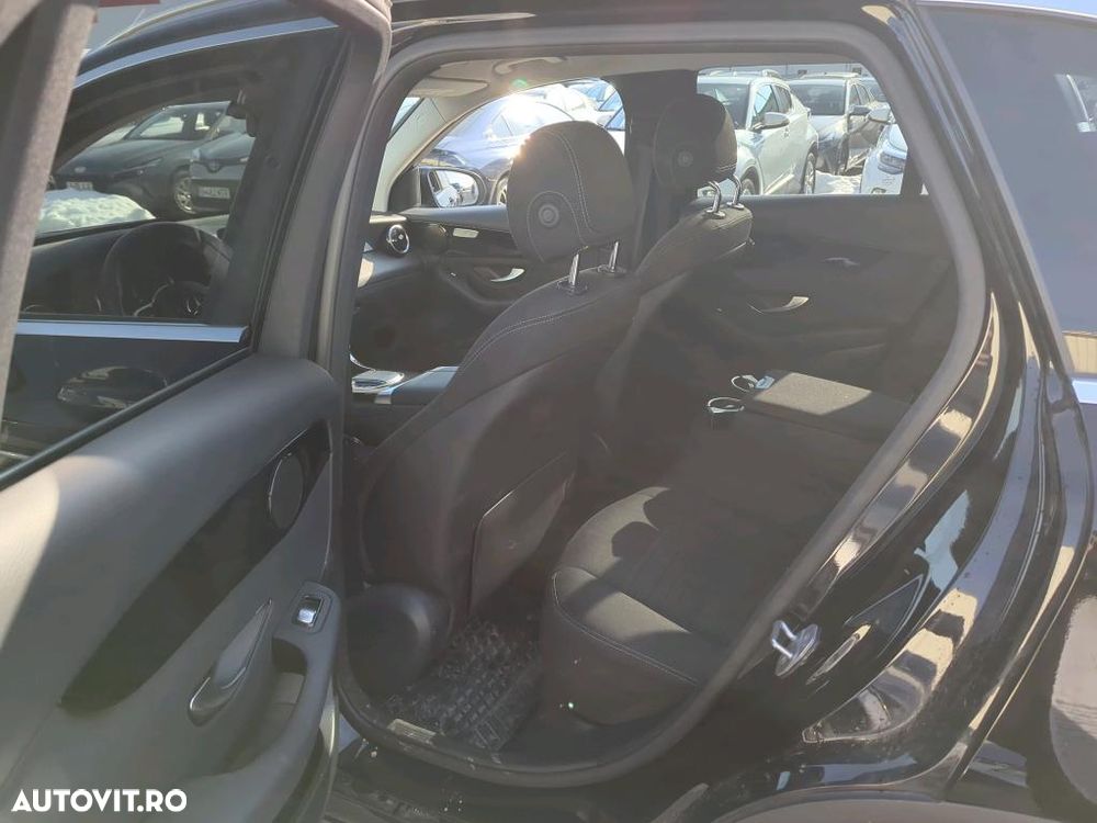 Mercedes-Benz GLC - 9