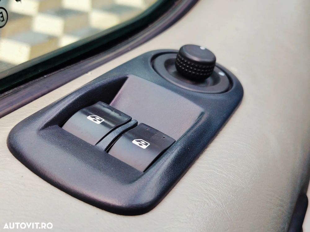 Opel Vivaro 2.0 CDTI L1H1 DPF - 25