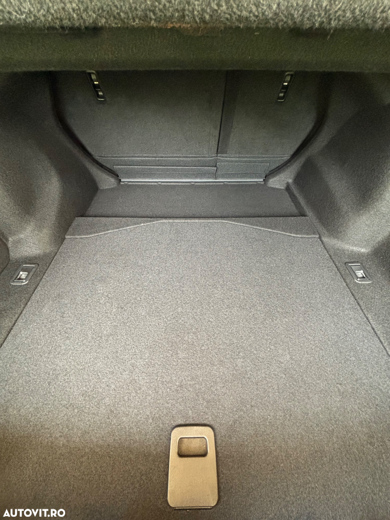 Lexus Seria IS 300h Aut. Luxury - 17