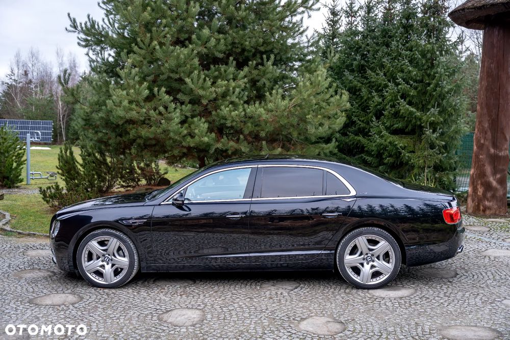 Bentley Flying Spur Mulliner - 8