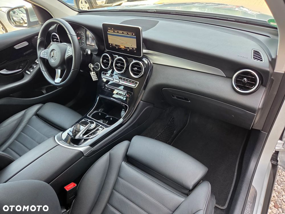 Mercedes-Benz GLC 250 4Matic 9G-TRONIC - 17