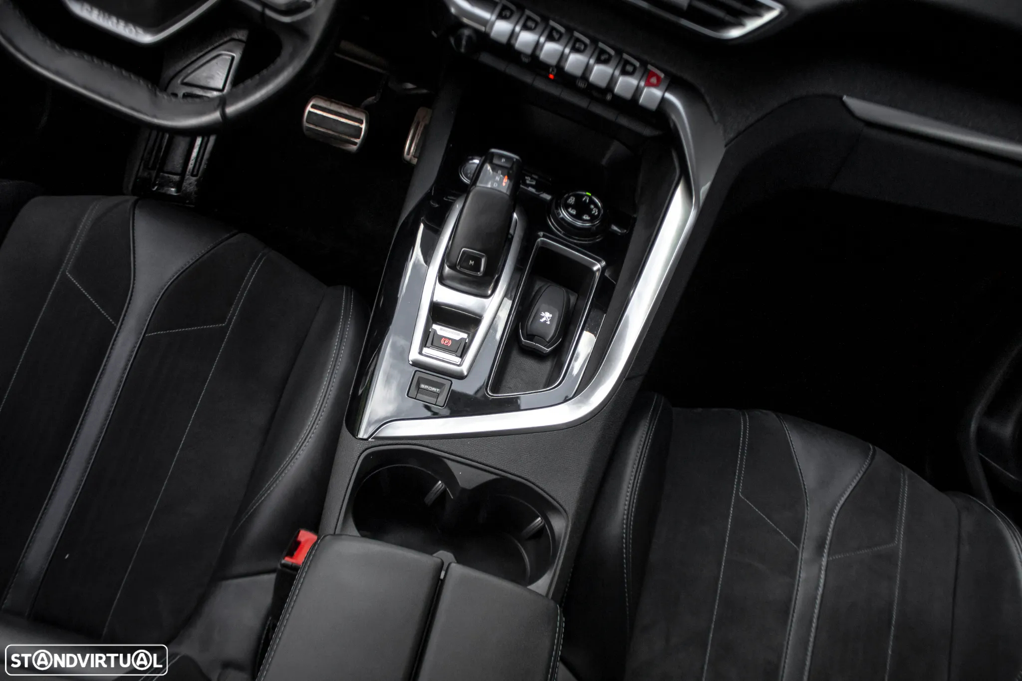 Peugeot 5008 1.2 PureTech Allure Pack EAT8 - 38