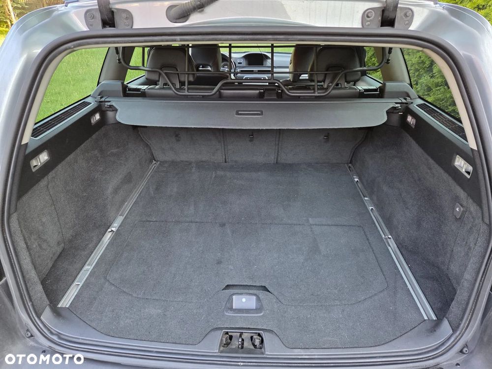 Volvo XC 70 D5 AWD Summum - 11
