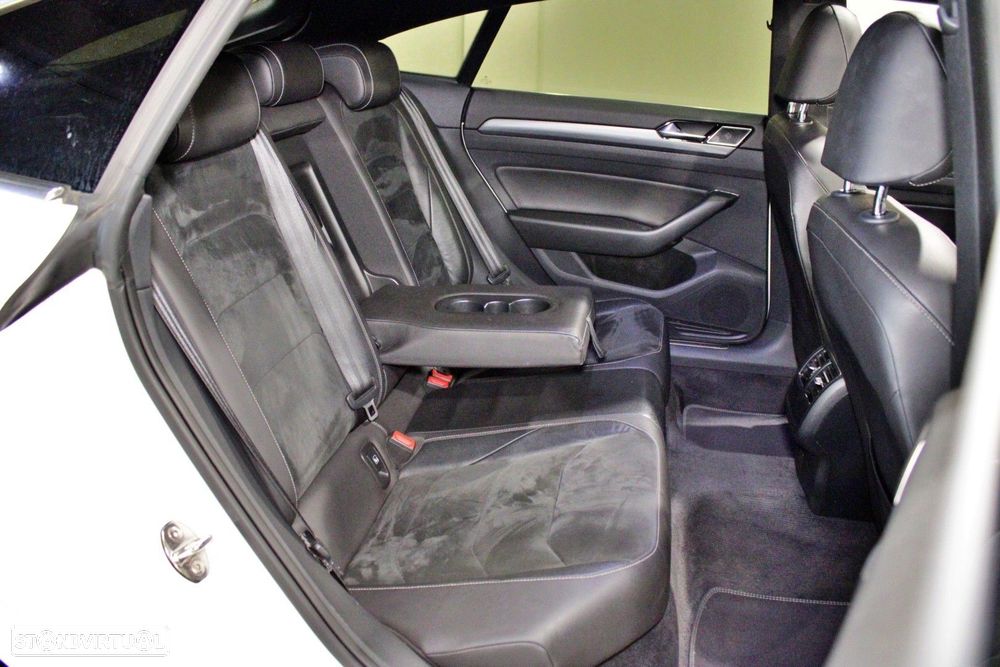 VW Arteon 2.0 TDI R-Line DSG 4Motion - 19