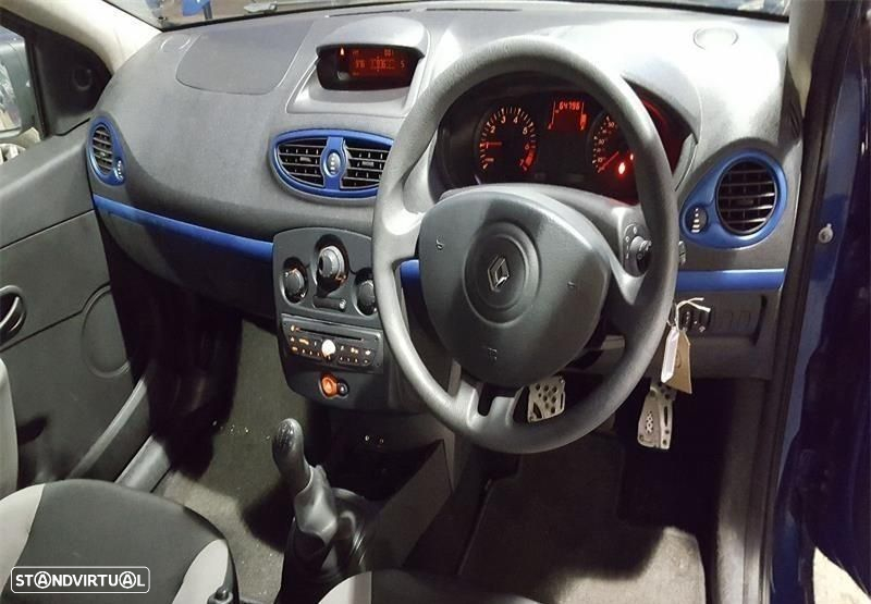 Renault Clio Extreme 1.2i de 2009 disponível para peças - 5