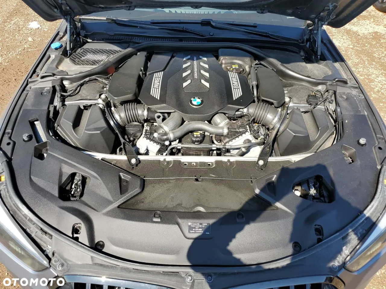 BMW Seria 8 - 11