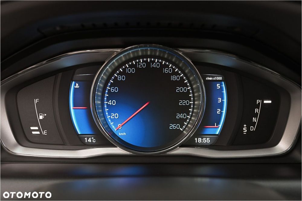 Volvo XC 60 D4 Drive-E R-Design Momentum - 30