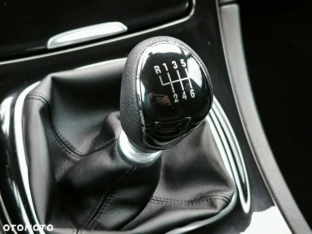 Ford Galaxy 2.0 TDCi Titanium - 23