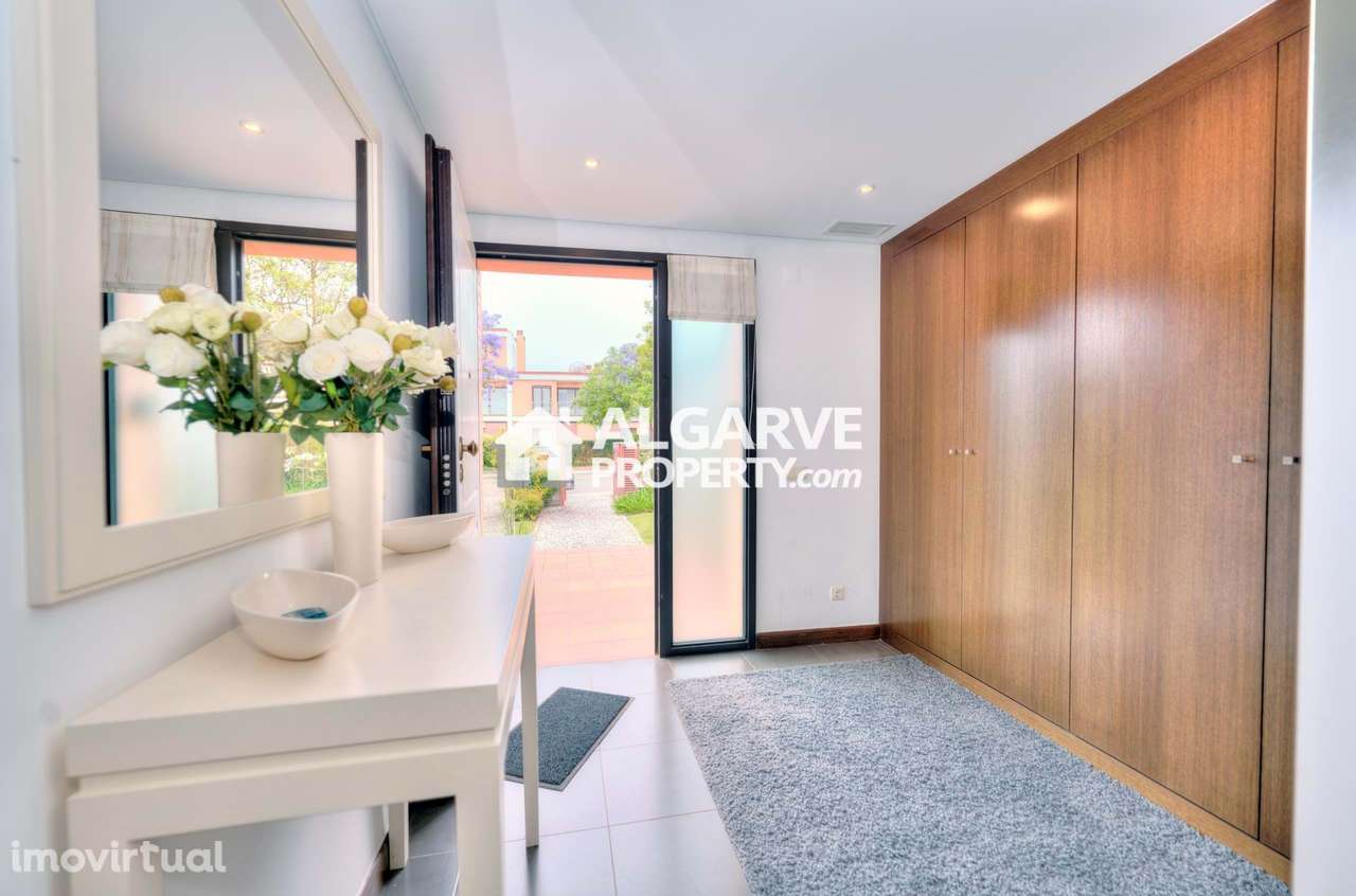 Moradia 5 Quartos no Golfe a poucos minutos da praia e marina de Vilam - Grande imagem: 4/39