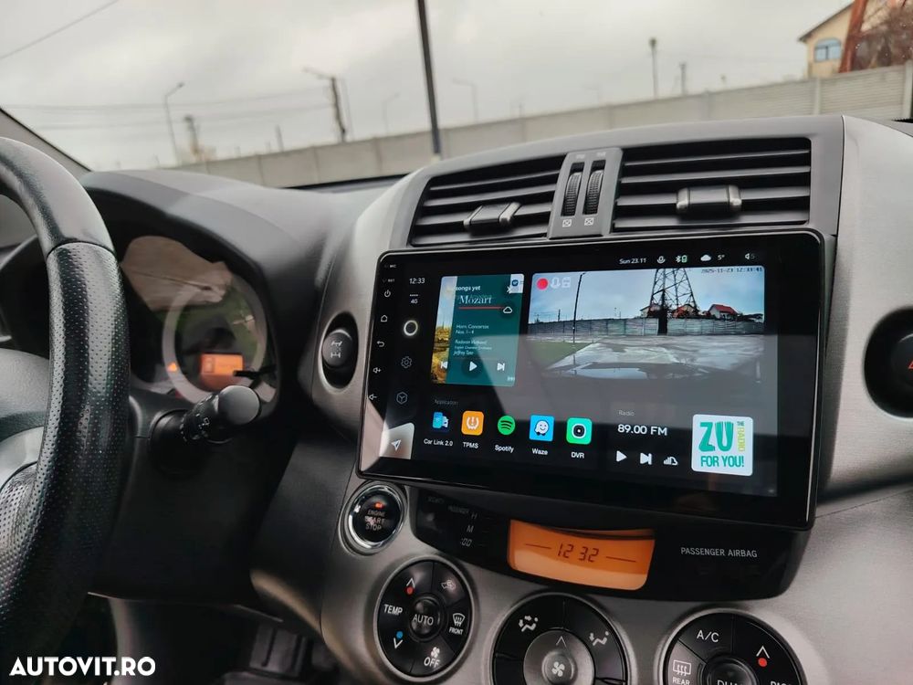 Toyota RAV4 2.2 D-4D 4x4 - 39