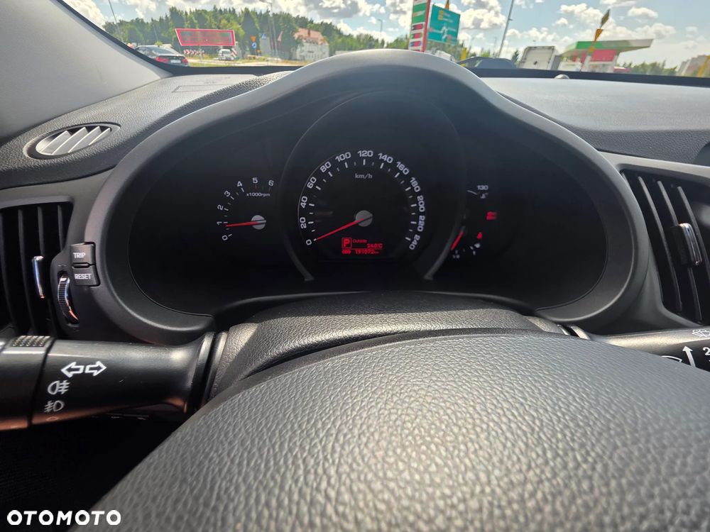 Kia Sportage 2.0 CRDI 4WD Automatik Dream-Team Edition - 10