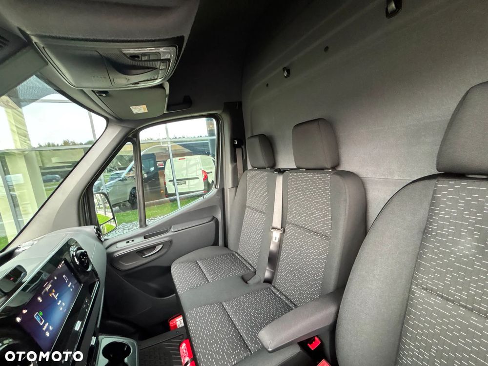Mercedes-Benz Sprinter 319 CDI Furgon PRO standard - 27