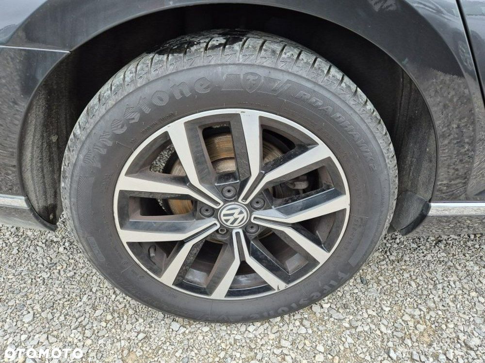 Volkswagen Passat - 18