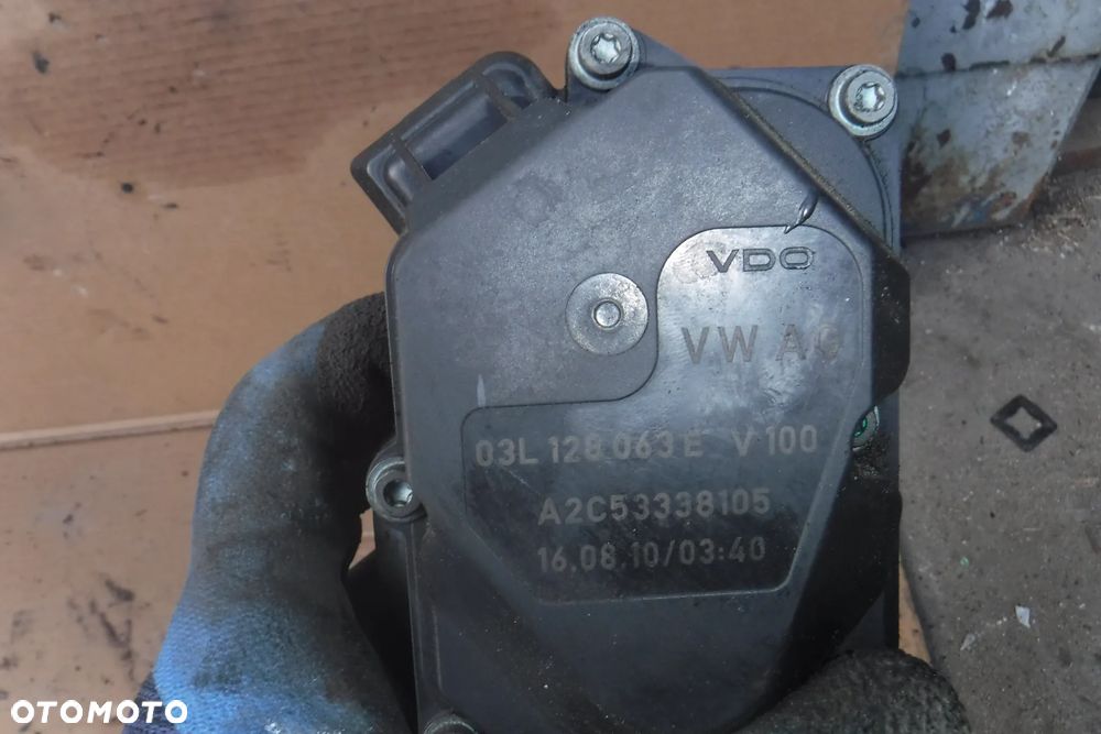 Vw Skoda Audi A4 B8 A5 2.0 TDI Q5  Superb Tiguan Passat Tiguan Seat przepustnica 03L128063R 03L128063E 03L128063T - 5
