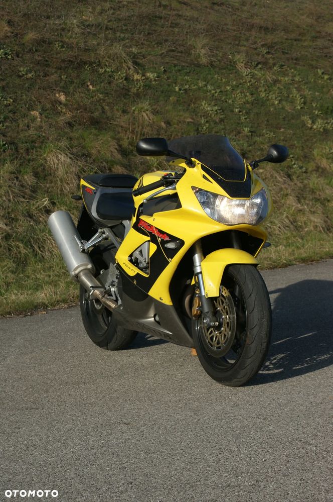 Honda CBR - 5