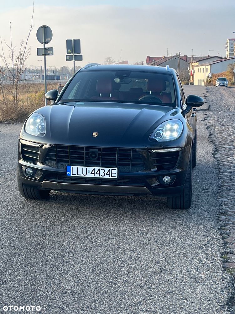 Porsche Macan - 1