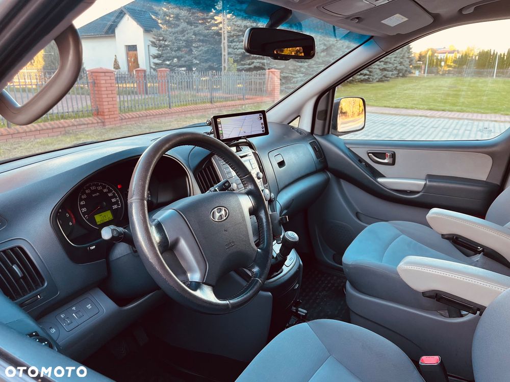 Hyundai H-1 Starex - 16