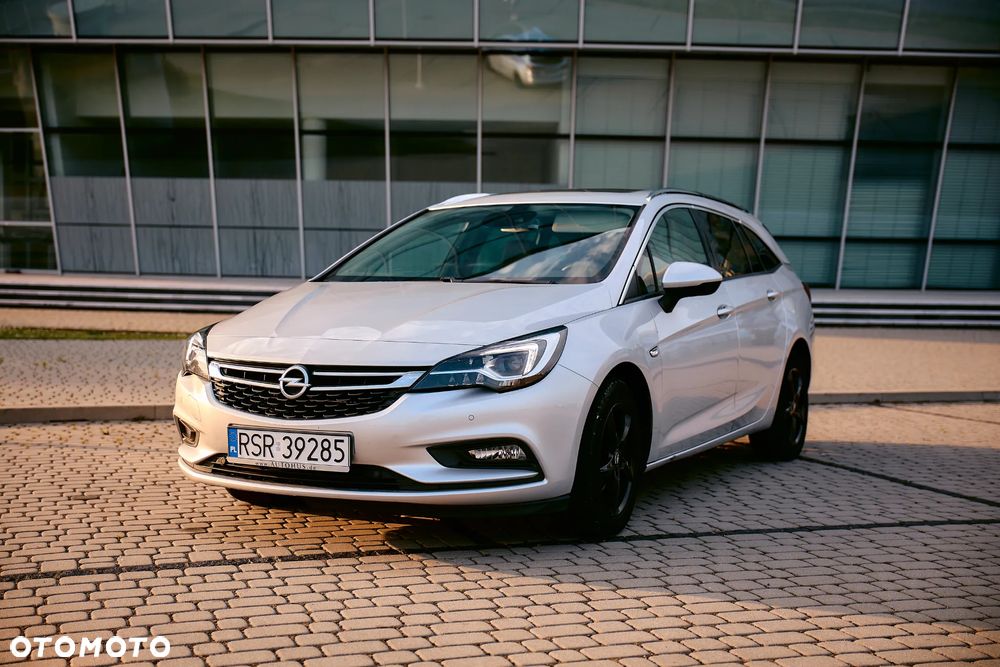 Opel Astra 1.6 D (CDTI) Start/Stop Innovation - 2