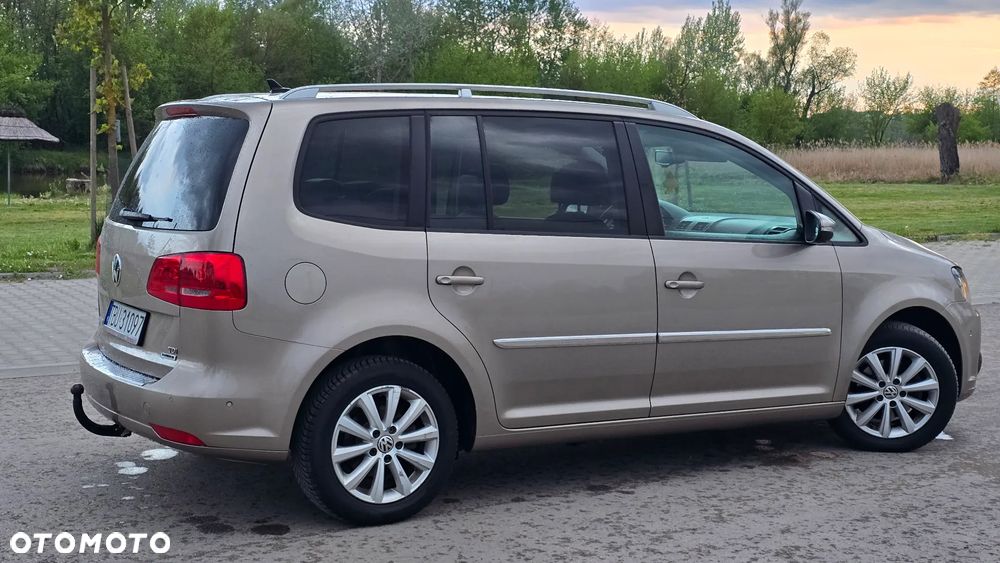 Volkswagen Touran 1.6 TDI DPF Highline - 13