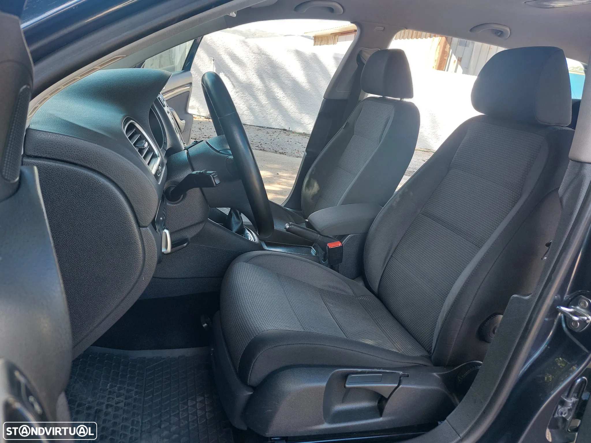 VW Golf Variant 1.6 TDi Confortline - 10