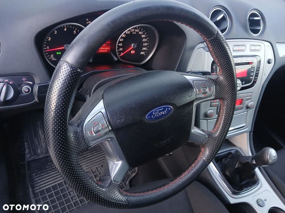 Ford Mondeo 1.6 Gold X - 27