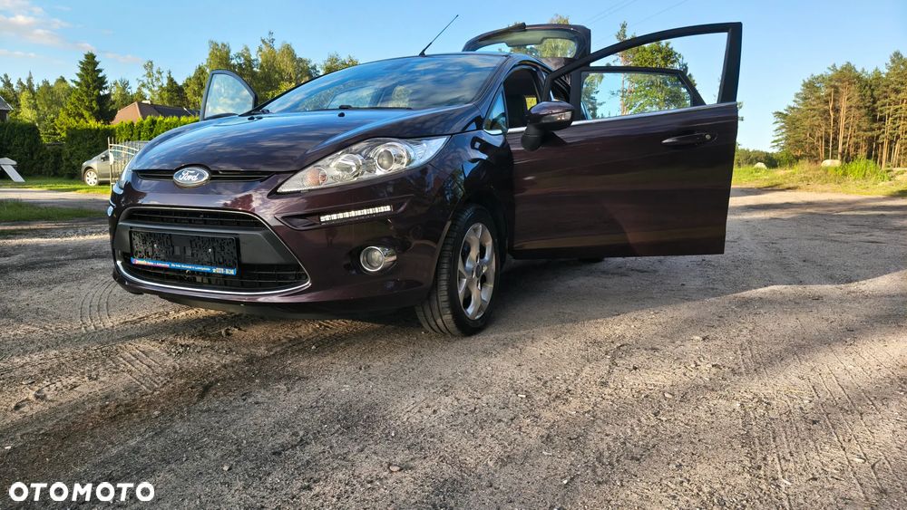 Ford Fiesta 1.6 TDCi Individual - 33