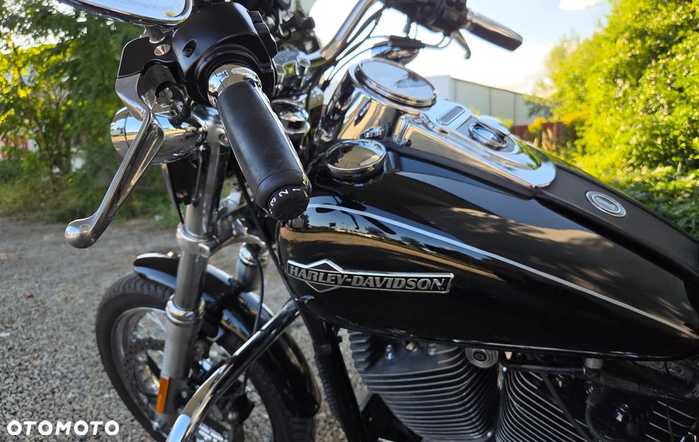 Harley-Davidson Dyna Super Glide - 16