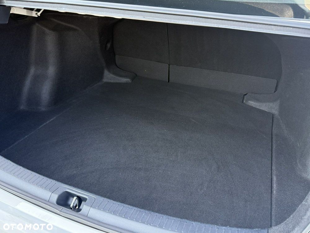 Toyota Corolla 1.5 Comfort MS - 36