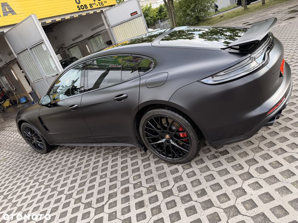 Porsche Panamera 4S E-Hybrid - 3